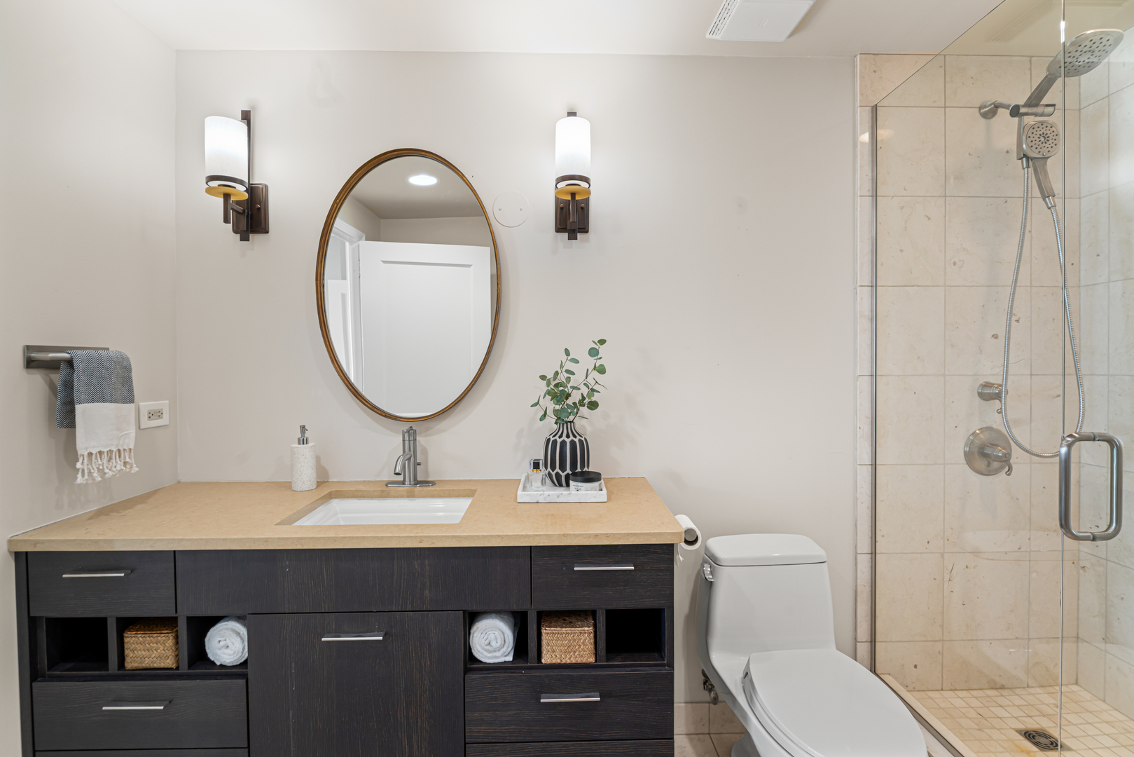 1000 N Lake Shore Plaza Unit: 49A