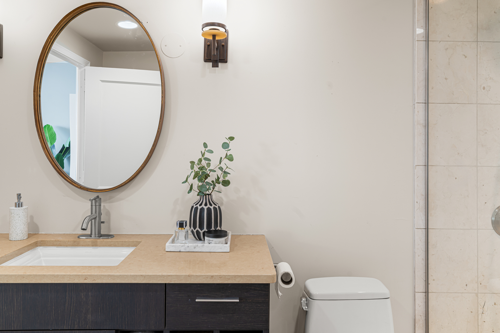 1000 N Lake Shore Plaza Unit: 49A