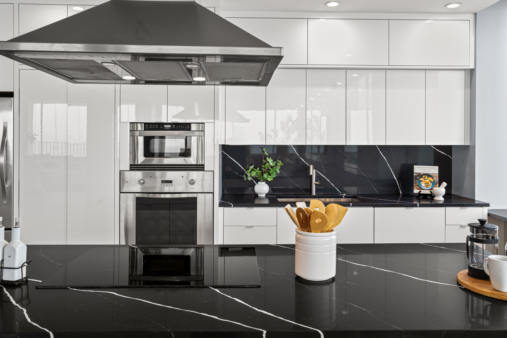 1000 N Lake Shore Plaza Unit: 49A