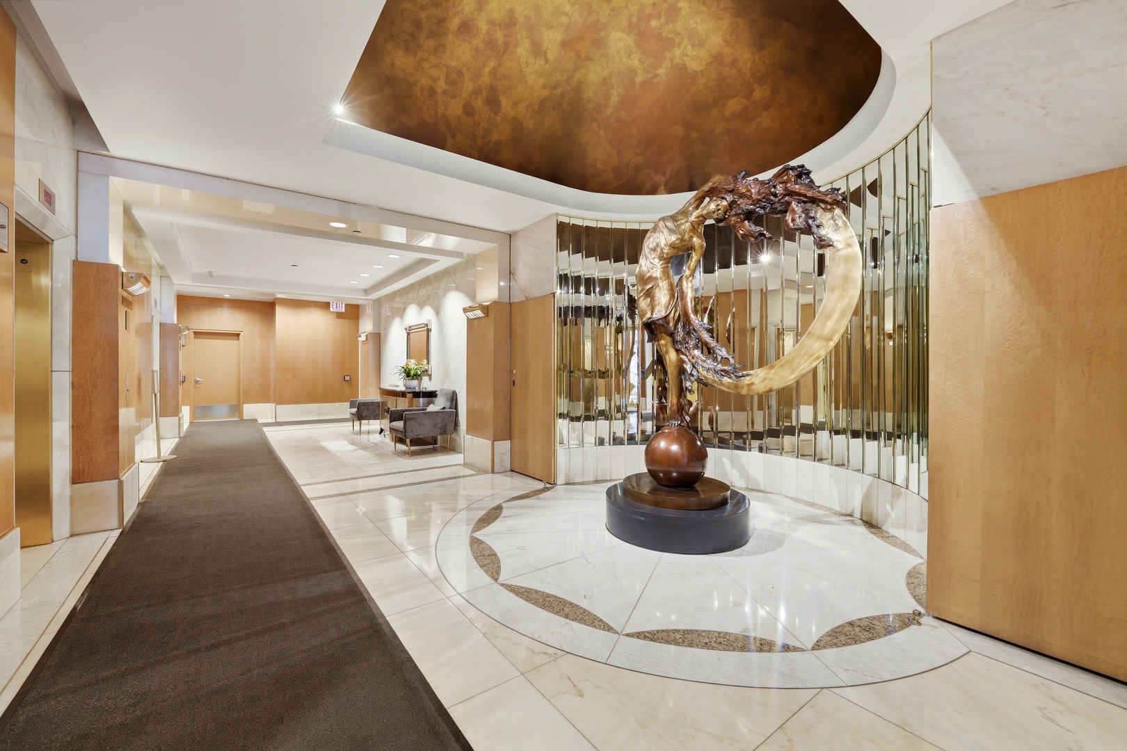 111 E Chestnut Street Unit: 50G