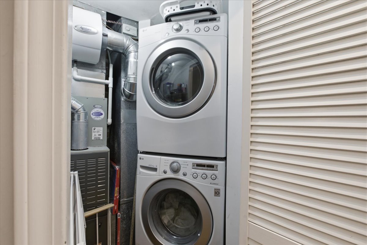1361 N Dean Street Unit: 1S