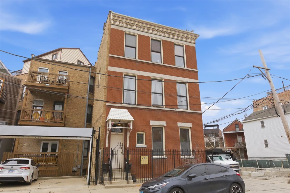 1361 N Dean Street Unit: 1S