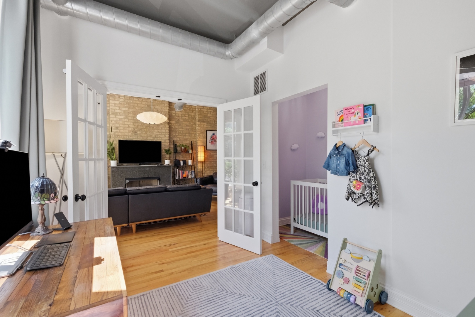 1245 W George Street Unit: 201