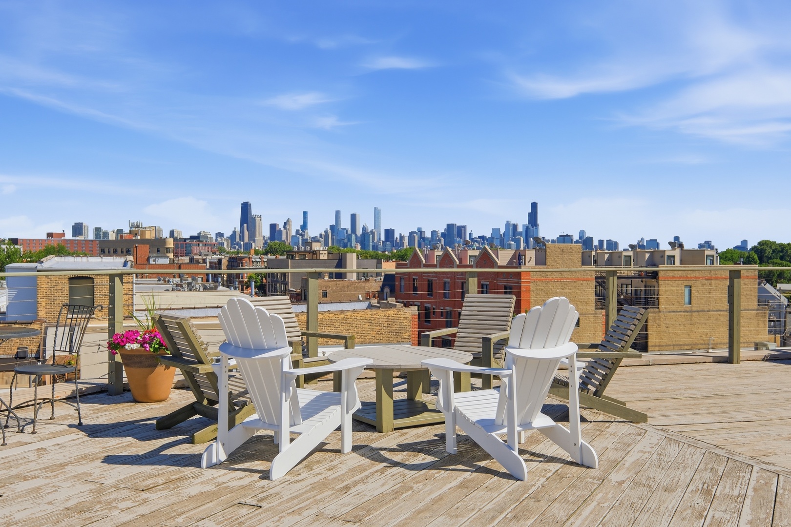 1245 W George Street Unit: 201