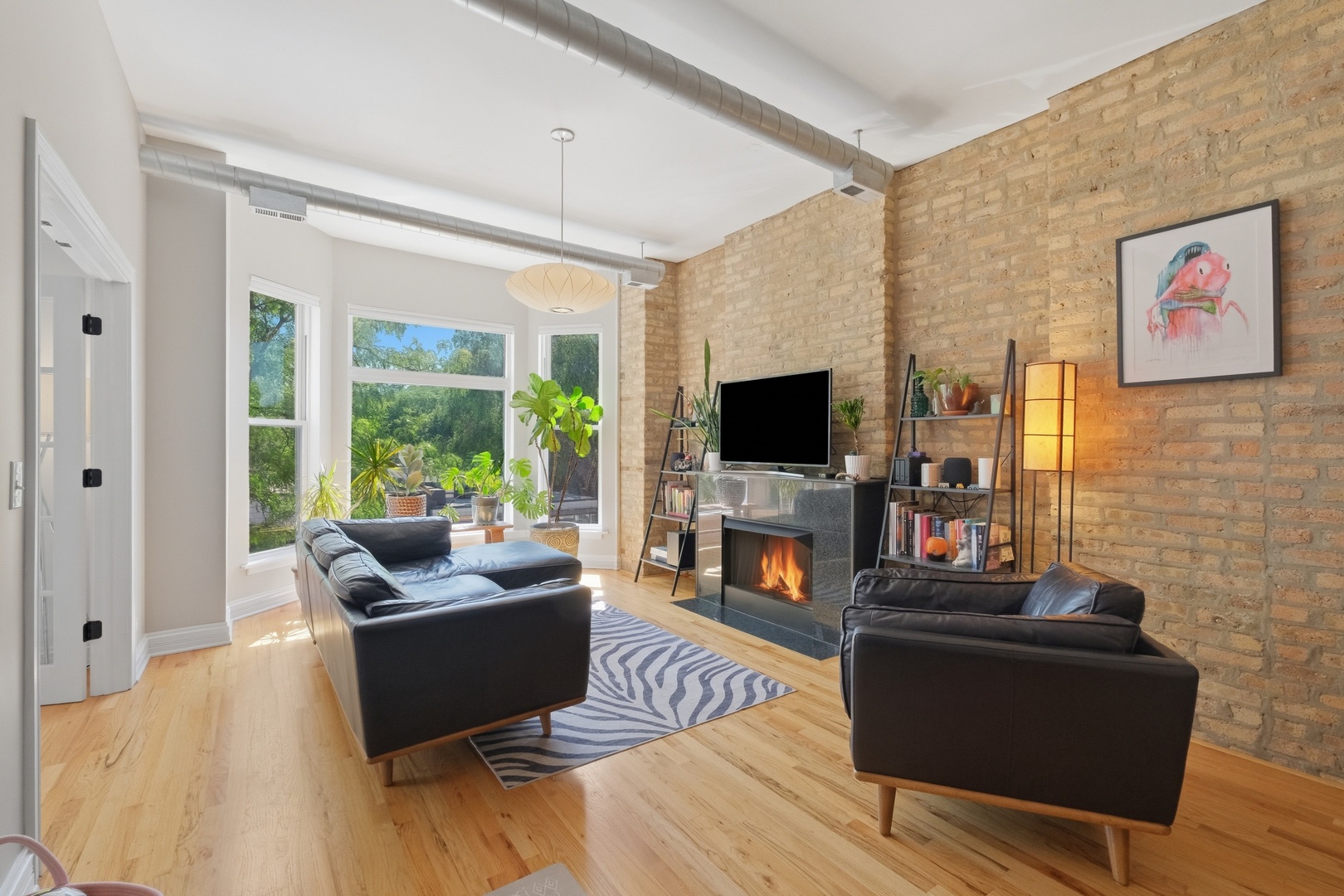 1245 W George Street Unit: 201