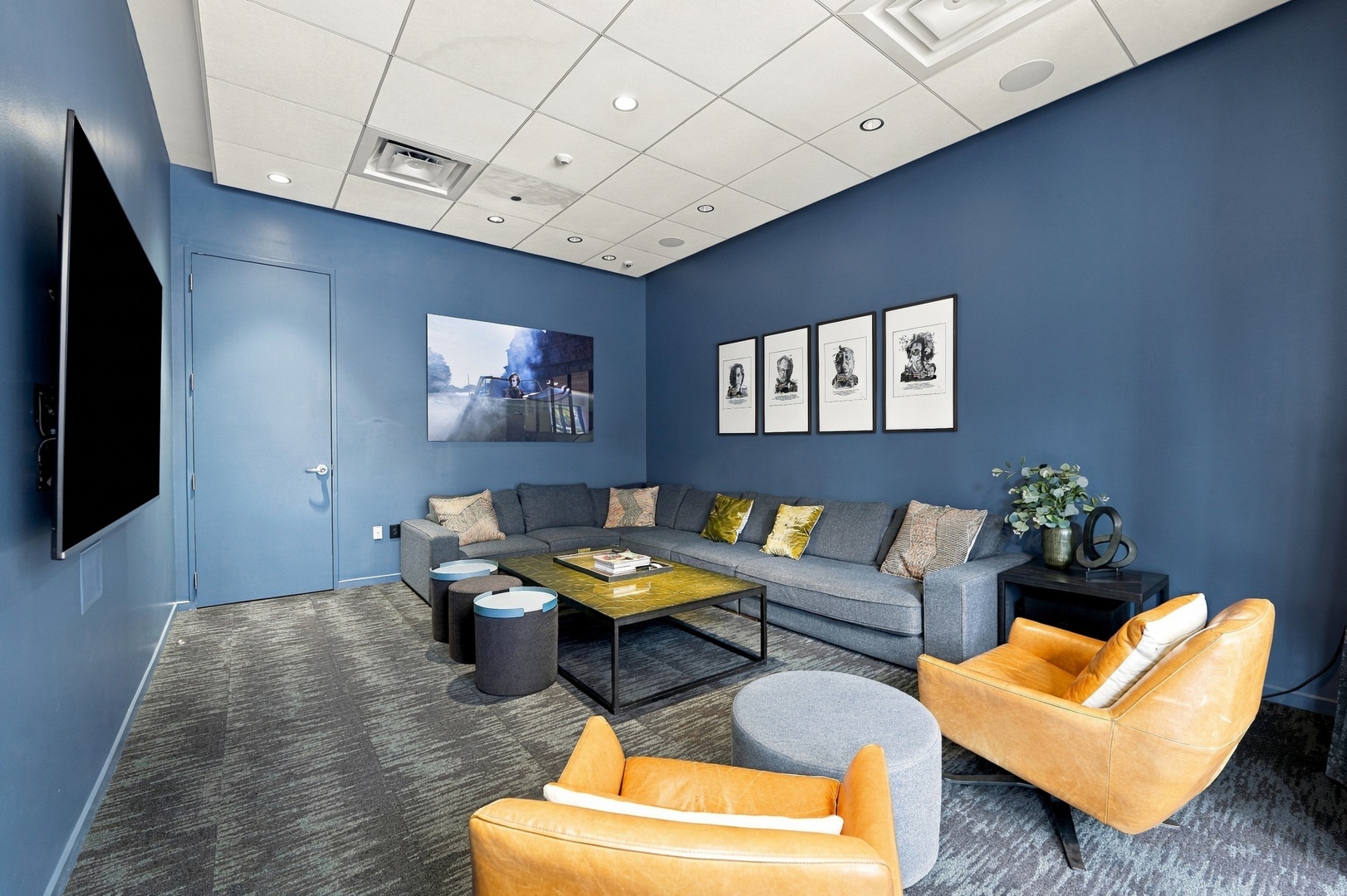 450 E Waterside Drive Unit: 3309