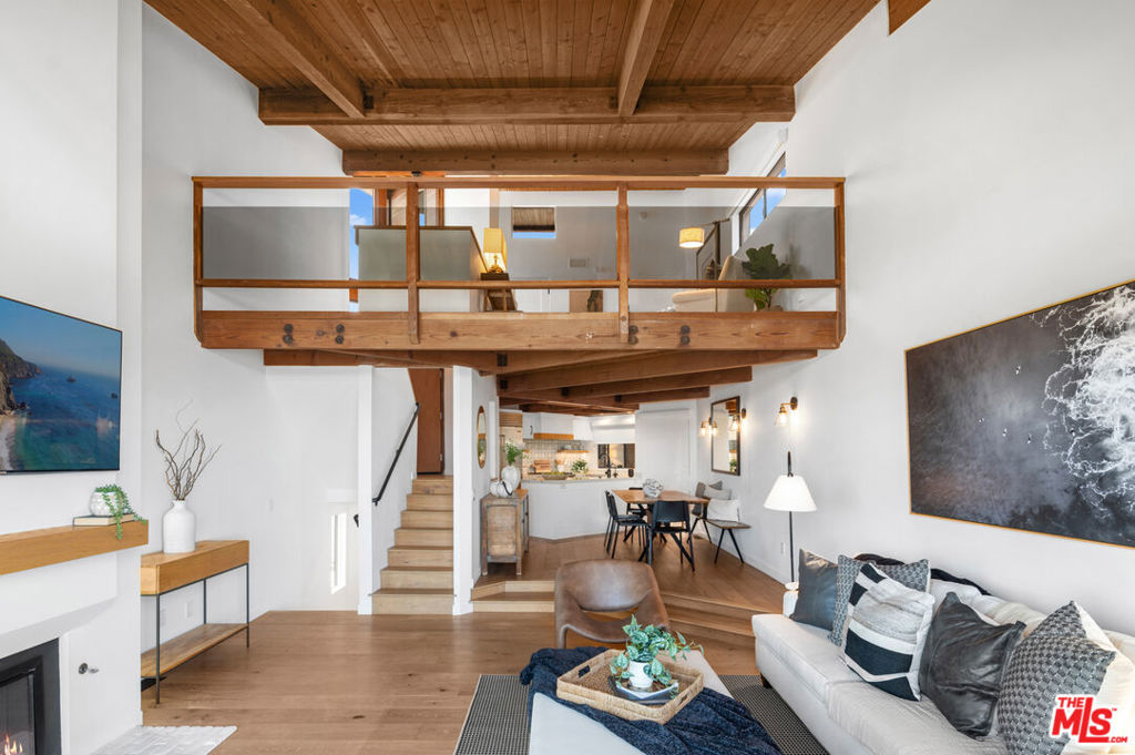 1183 La Mirada Street