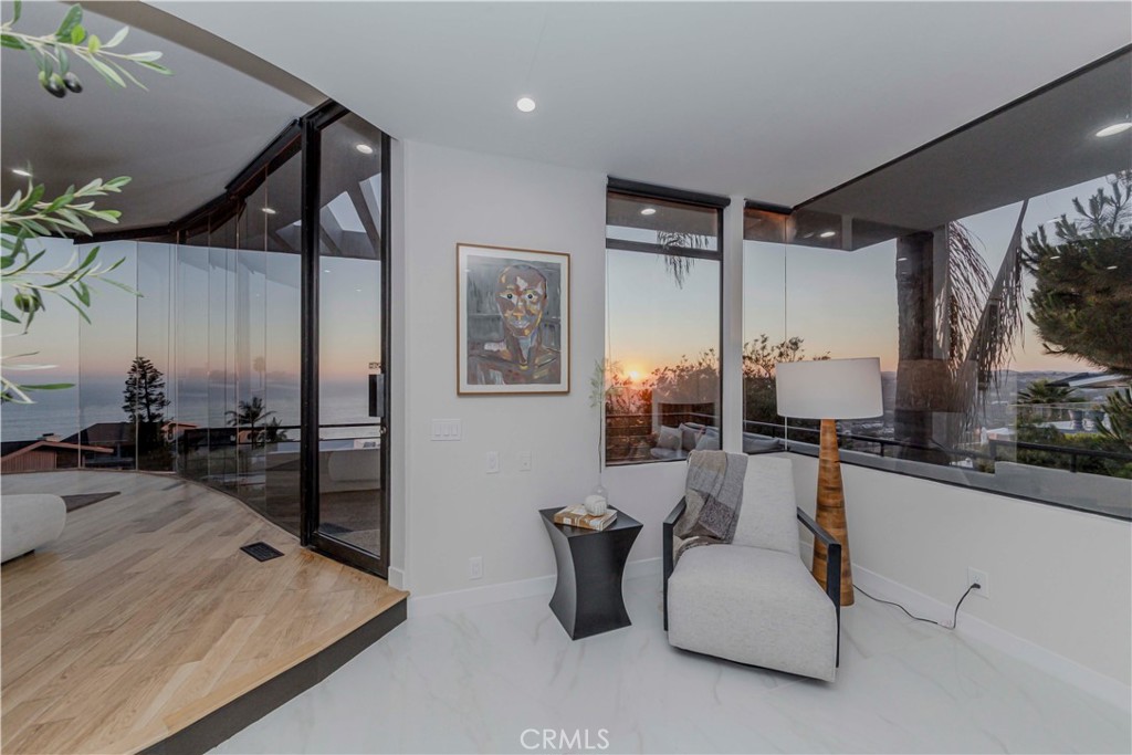 1195 La Mirada Street