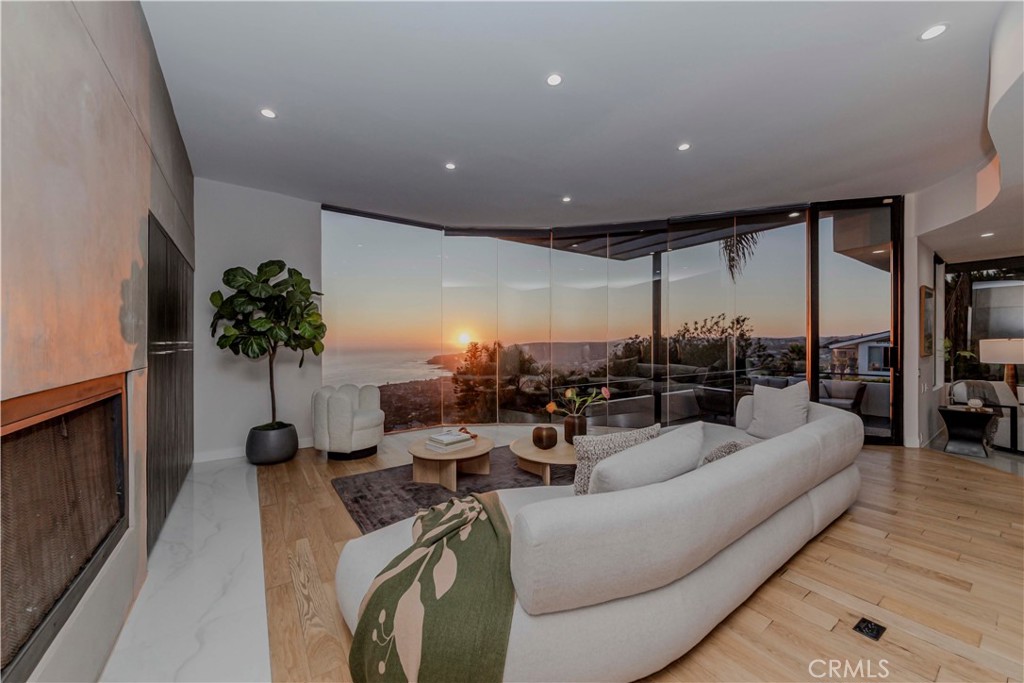 1195 La Mirada Street