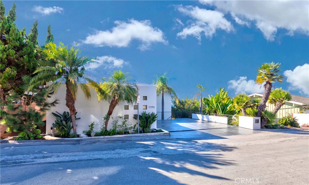 1195 La Mirada Street