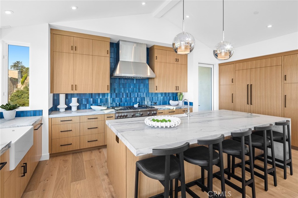 705 Gainsborough Place