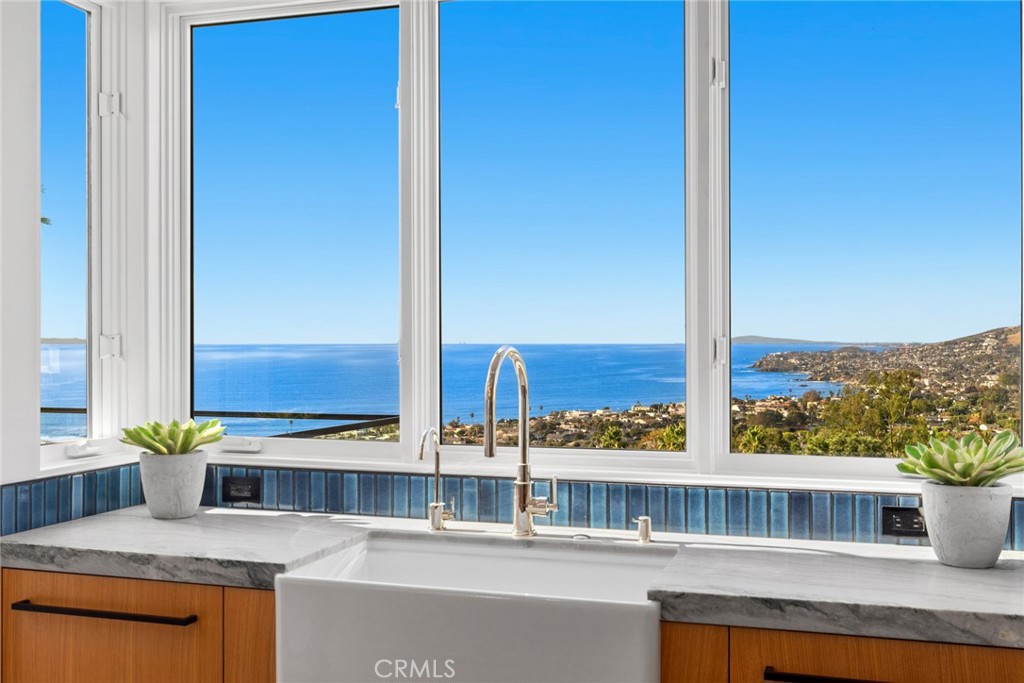 705 Gainsborough Place