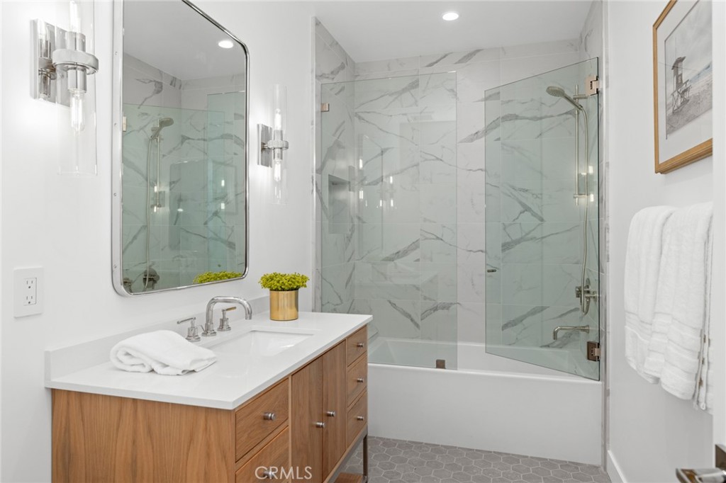 705 Gainsborough Place