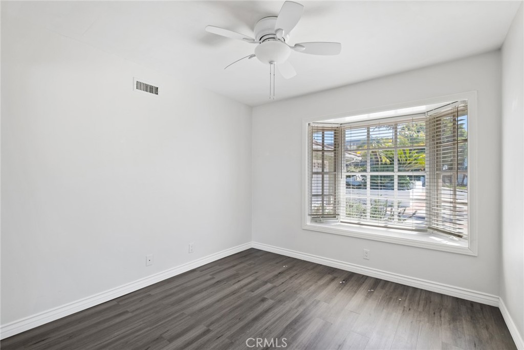 24291 Los Serranos Dr