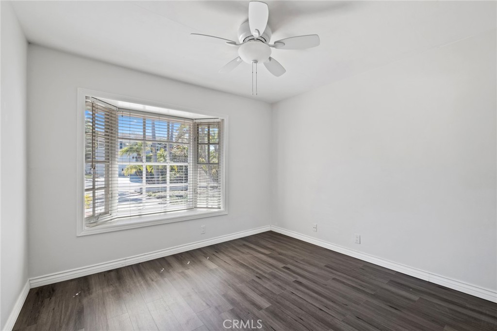 24291 Los Serranos Dr