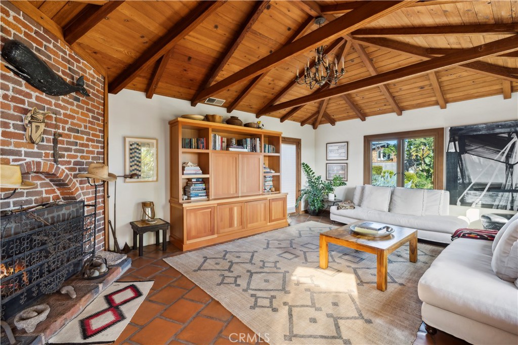 54 South La Senda Drive