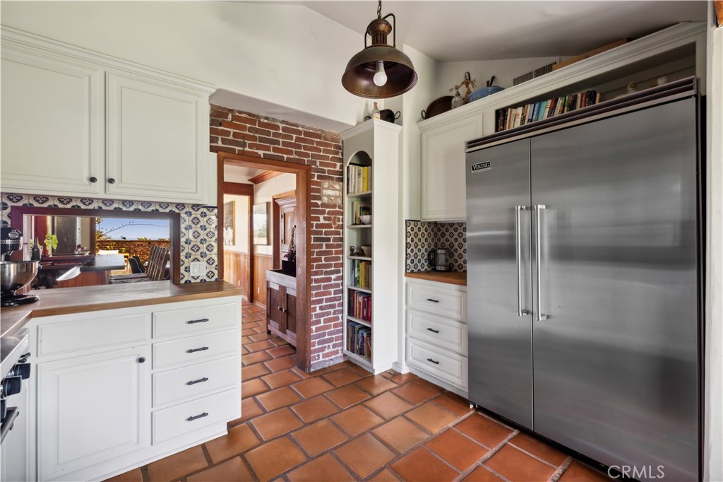 54 South La Senda Drive