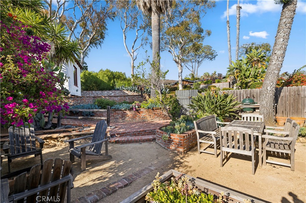 54 South La Senda Drive