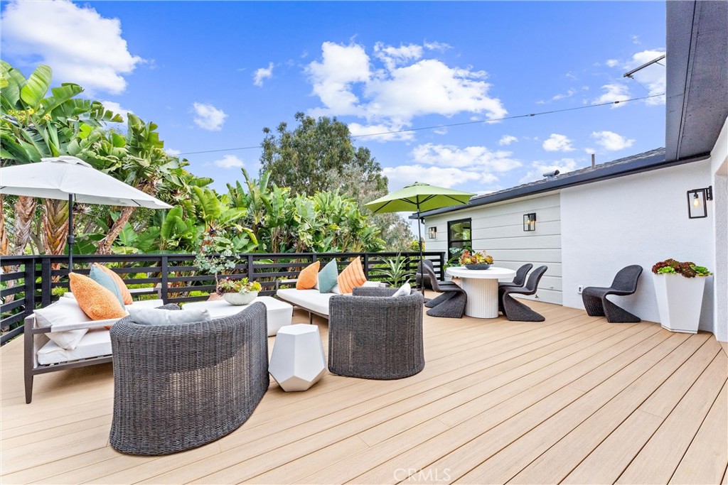 495 El Camino Del Mar