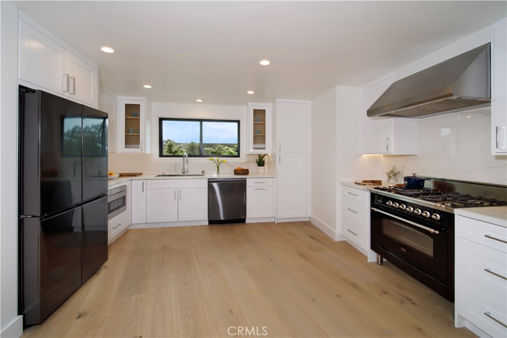 495 El Camino Del Mar