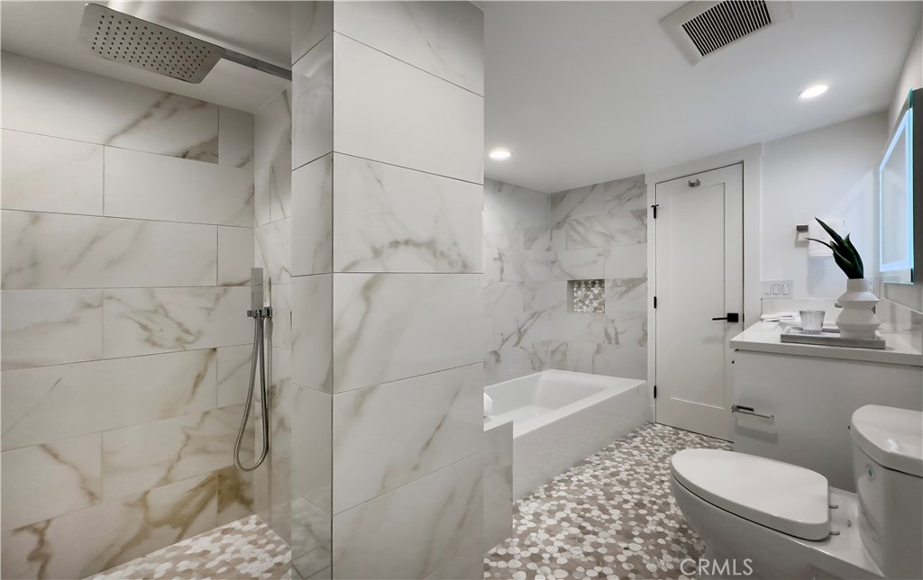 495 El Camino Del Mar