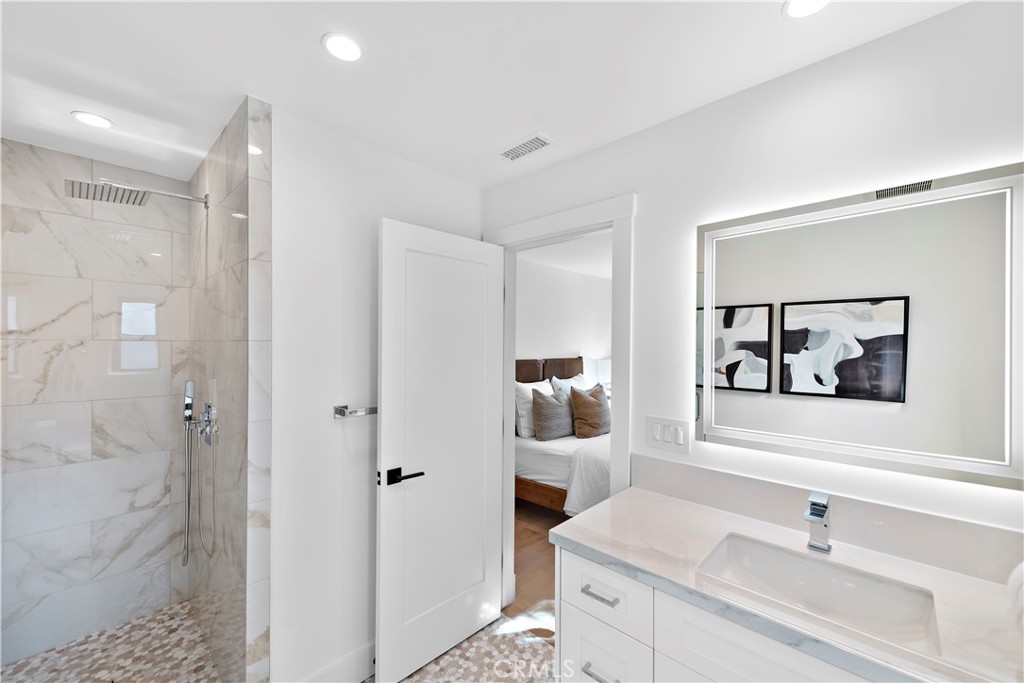 495 El Camino Del Mar