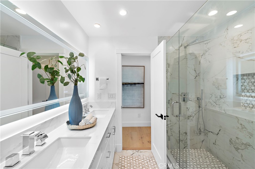 495 El Camino Del Mar