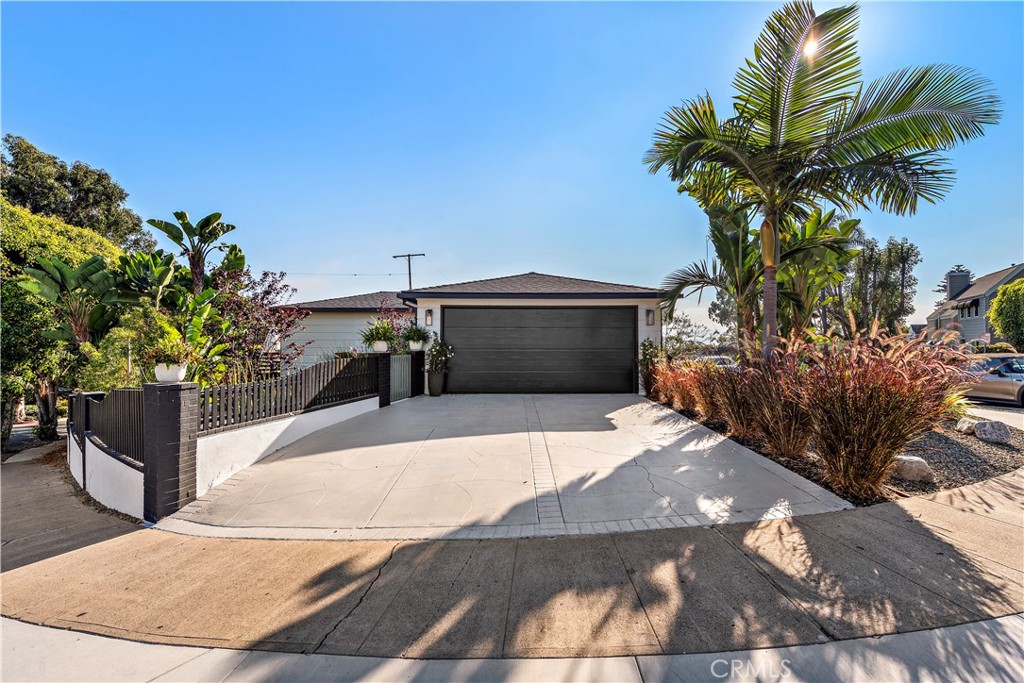 495 El Camino Del Mar