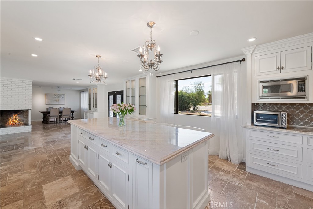 72408 Desert Drive
