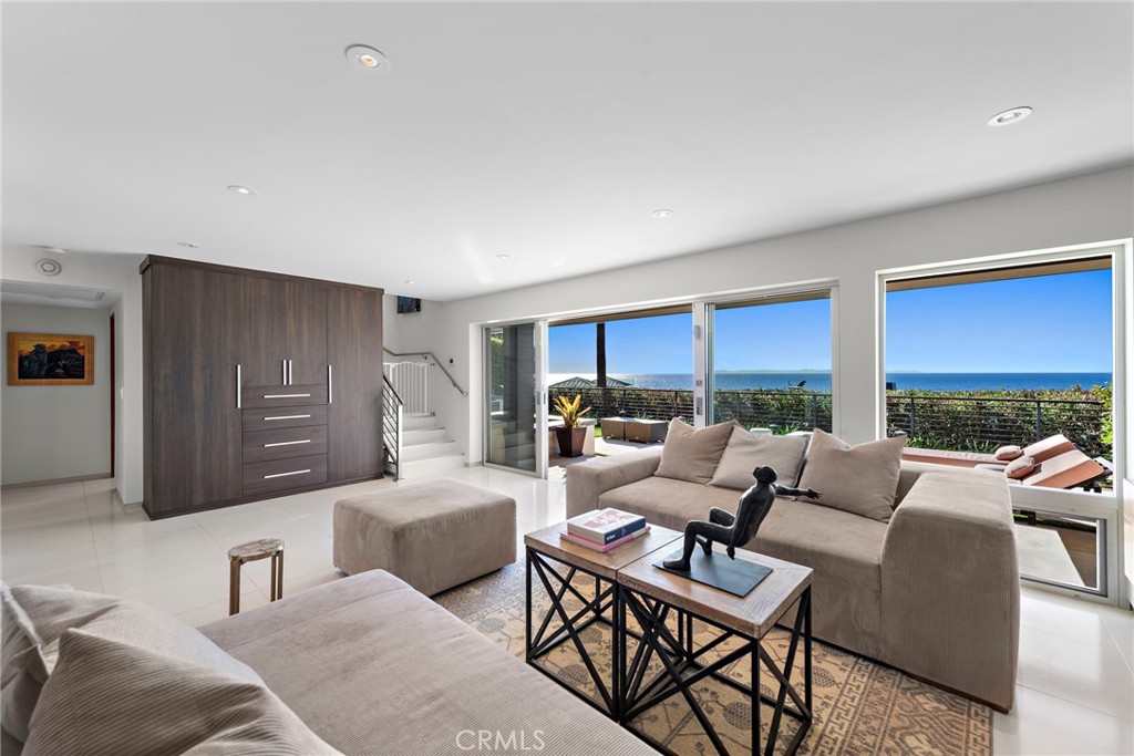 124 Sunset Terrace