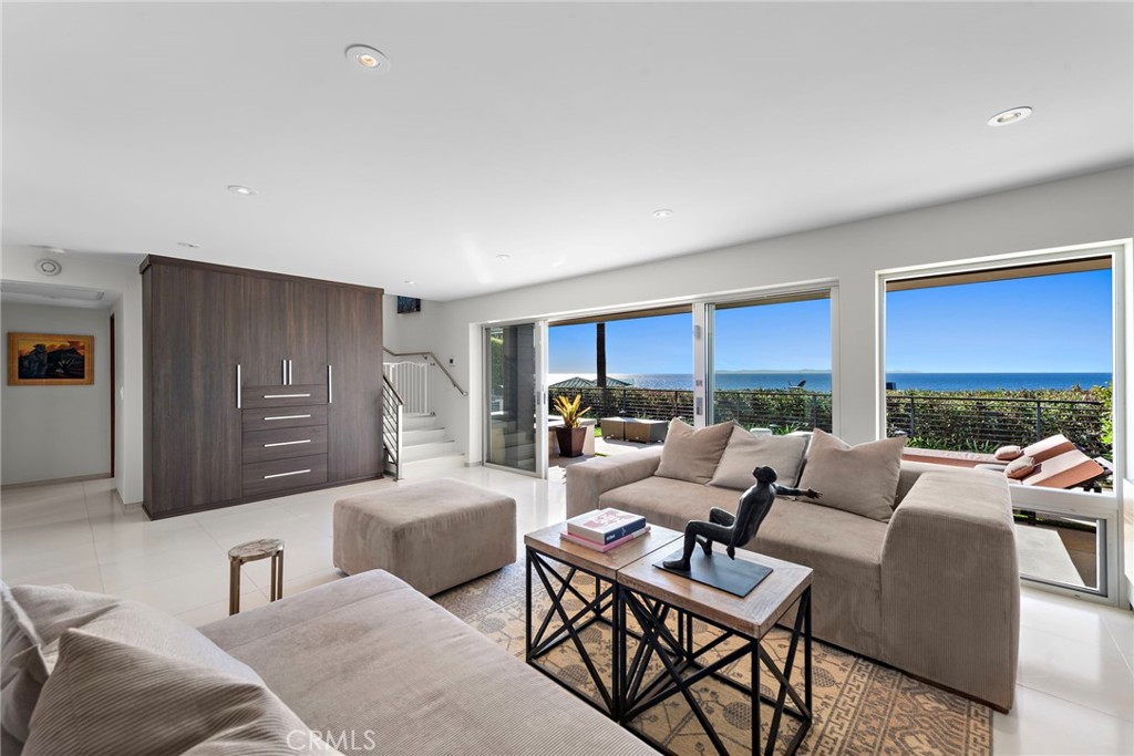 124 Sunset Terrace