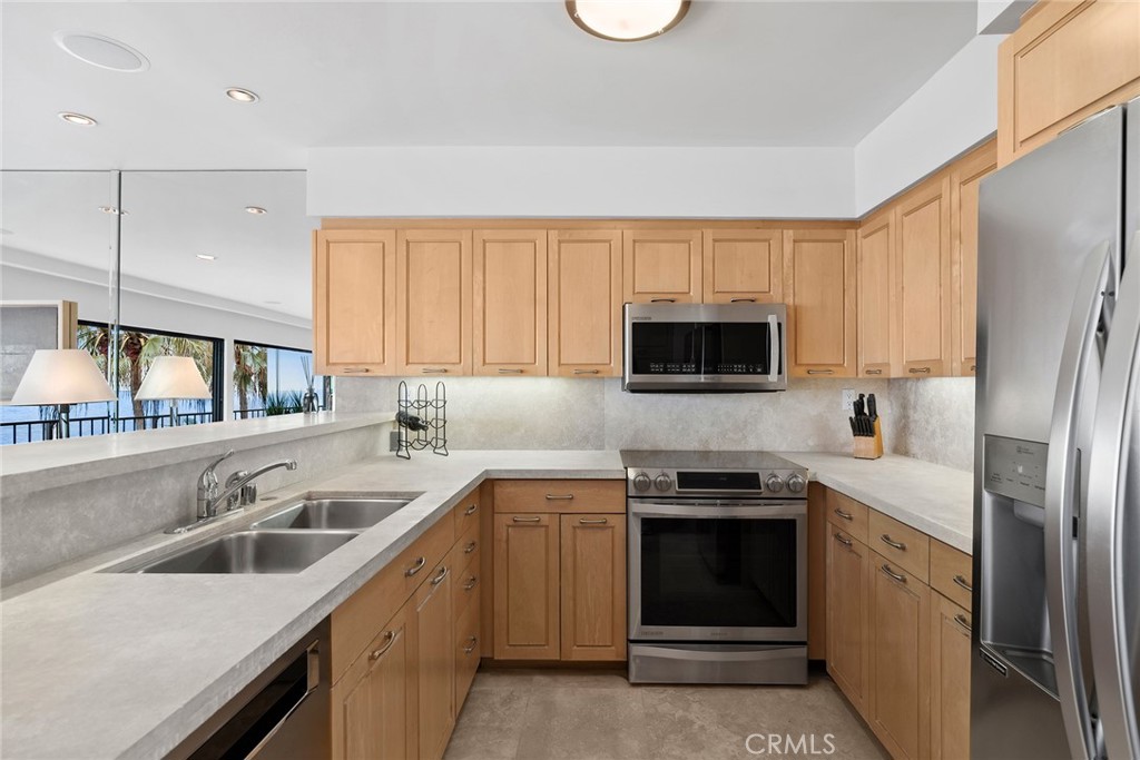 31423 Coast Highway 34