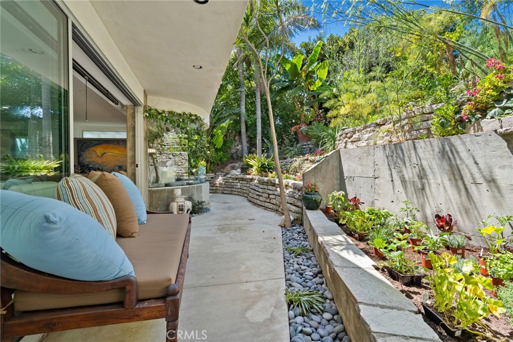 816 Manzanita Drive