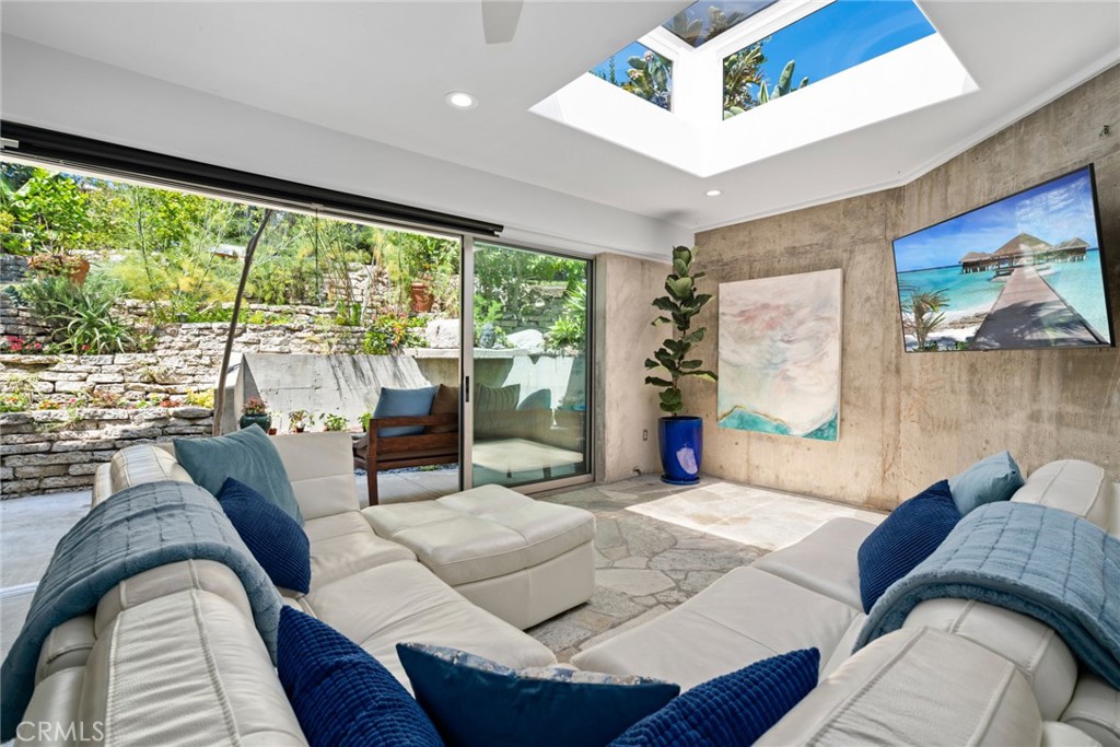 816 Manzanita Drive