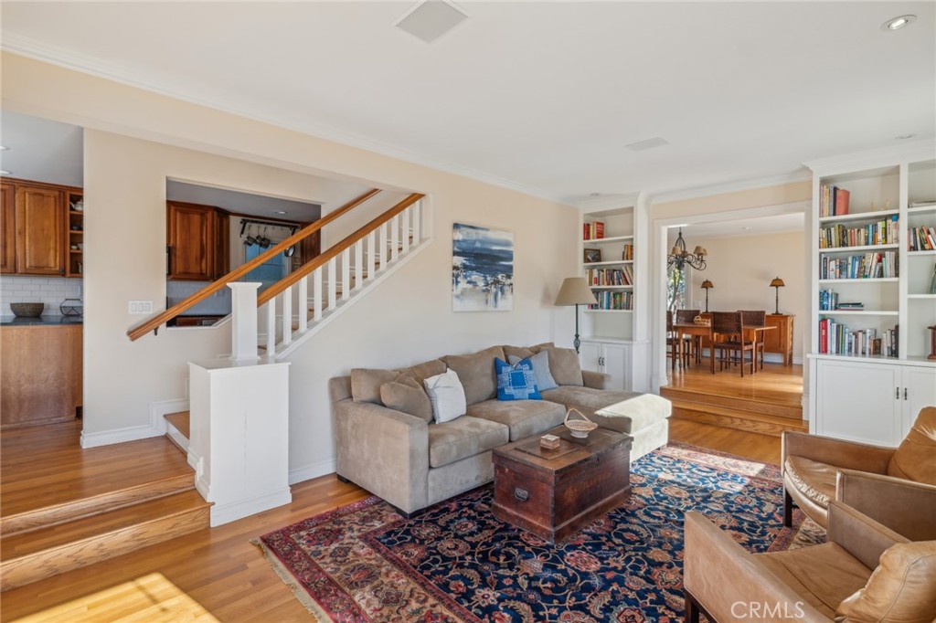652 Agate Street