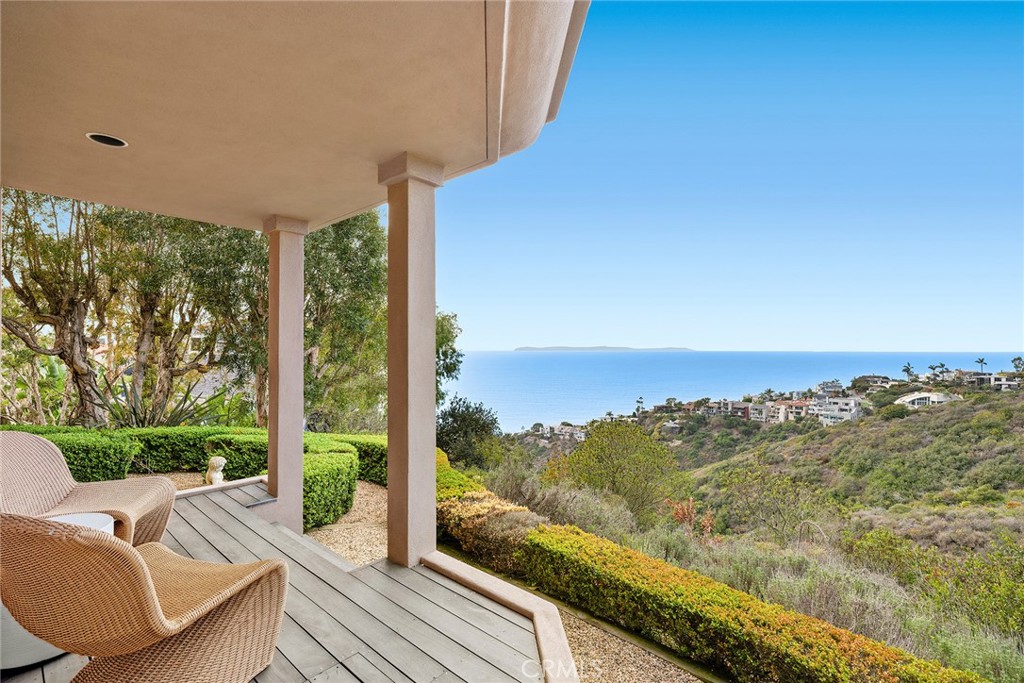 755 Pelican Drive