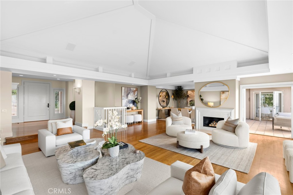 755 Pelican Drive