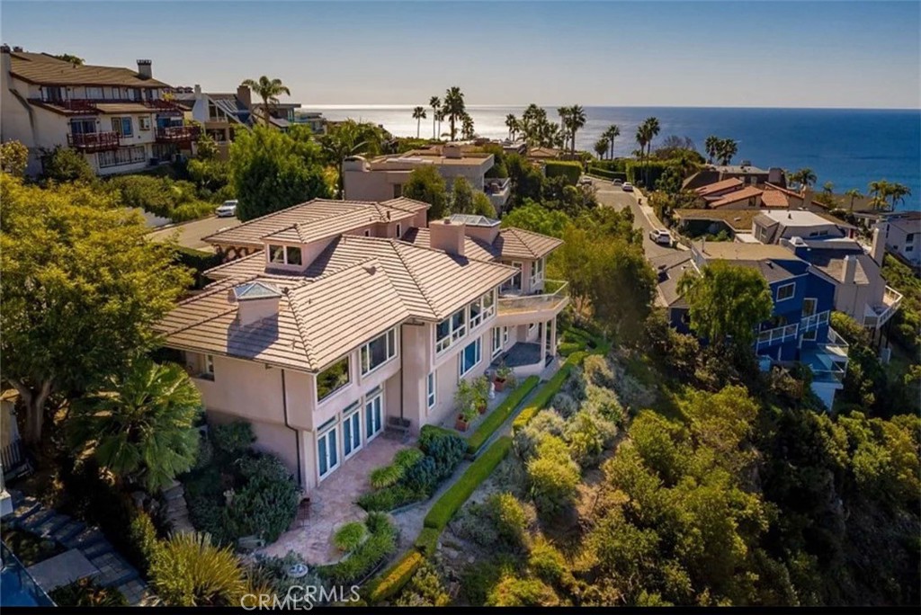 755 Pelican Drive