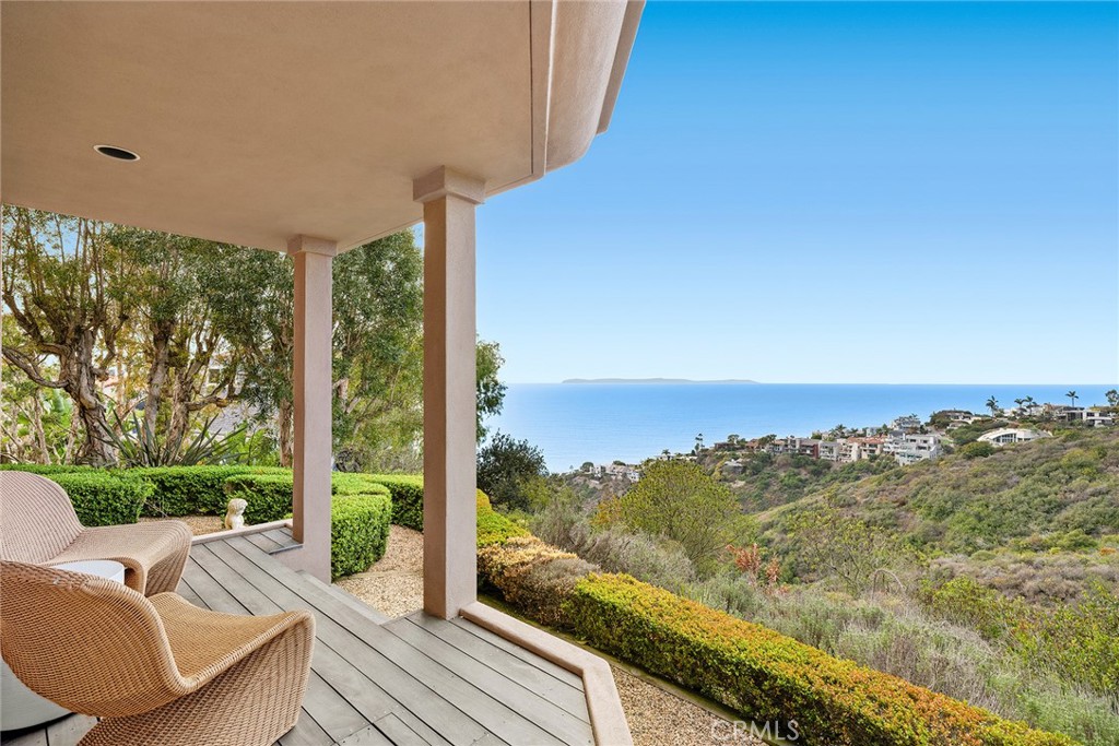 755 Pelican Drive