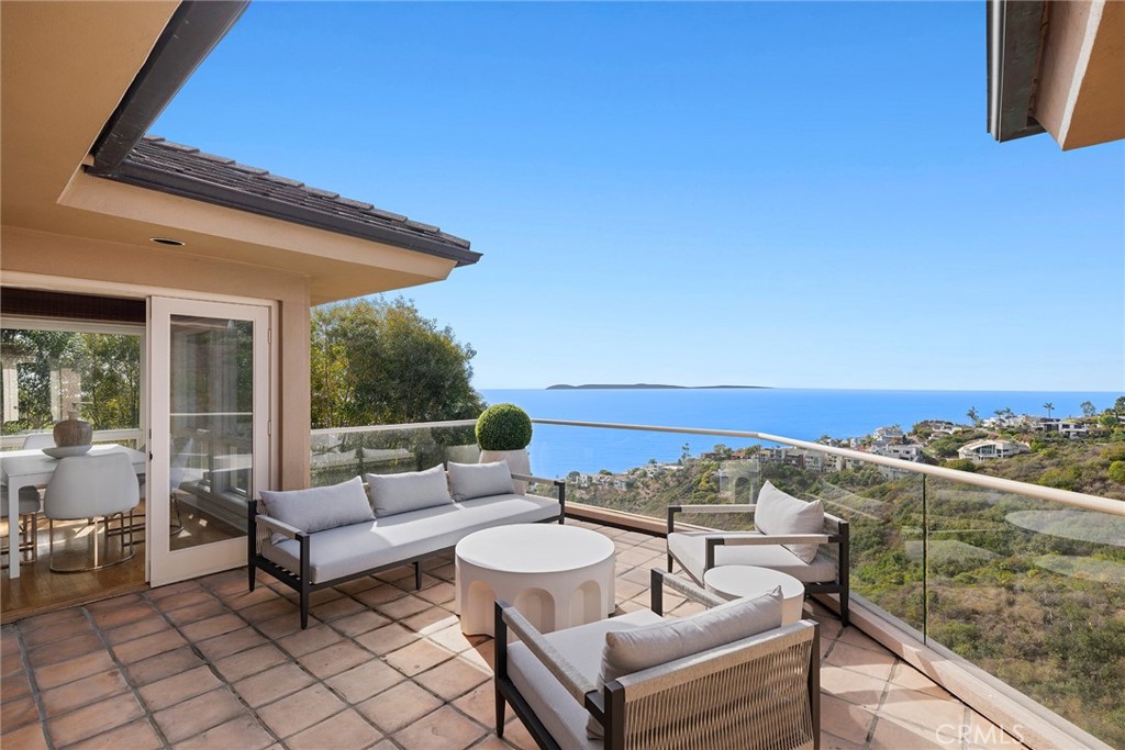 755 Pelican Drive
