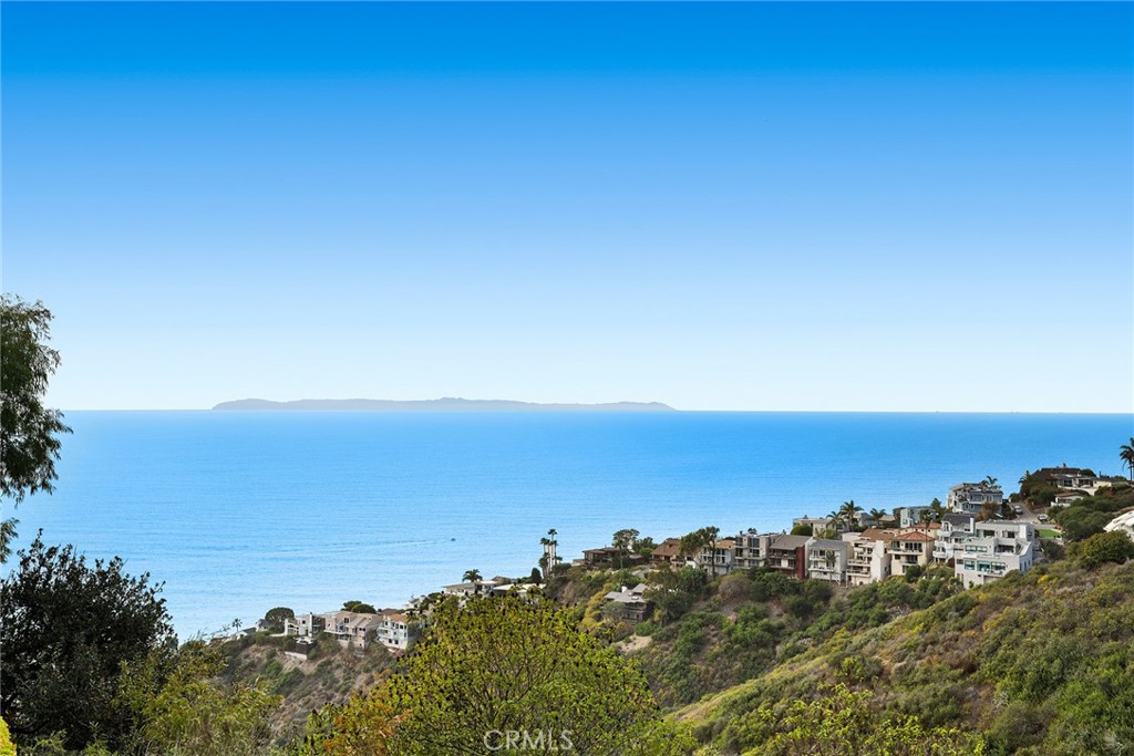 755 Pelican Drive