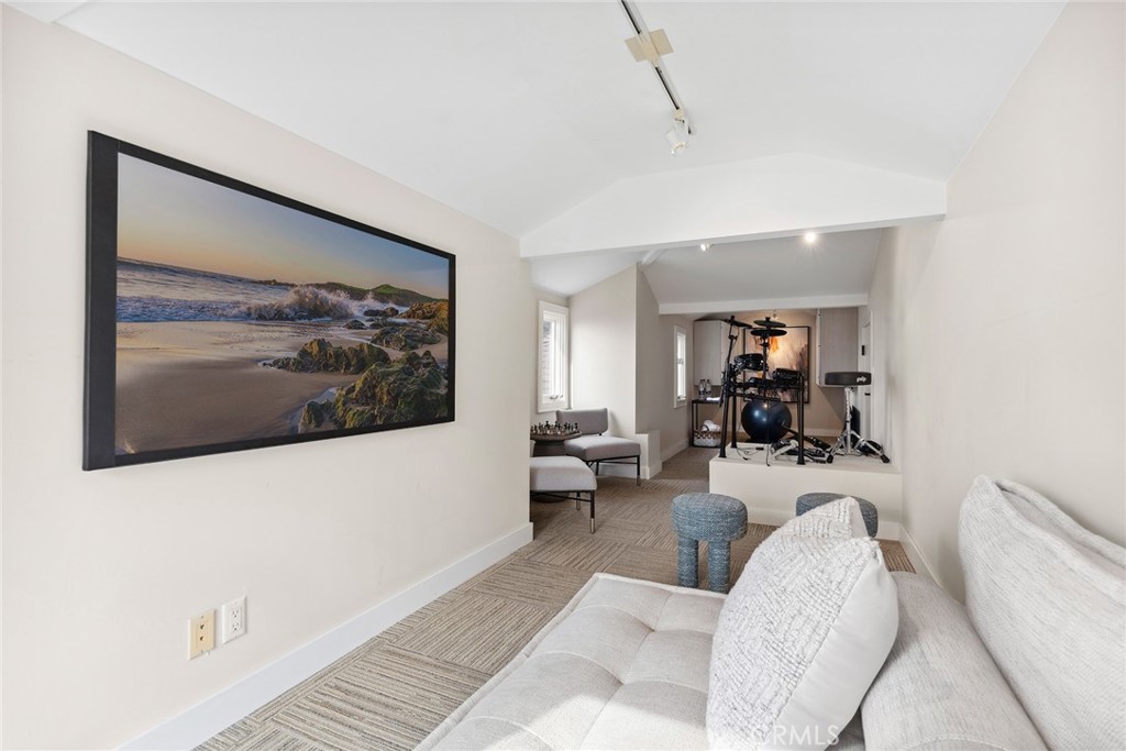 755 Pelican Drive