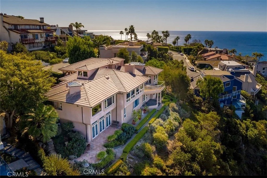 755 Pelican Drive