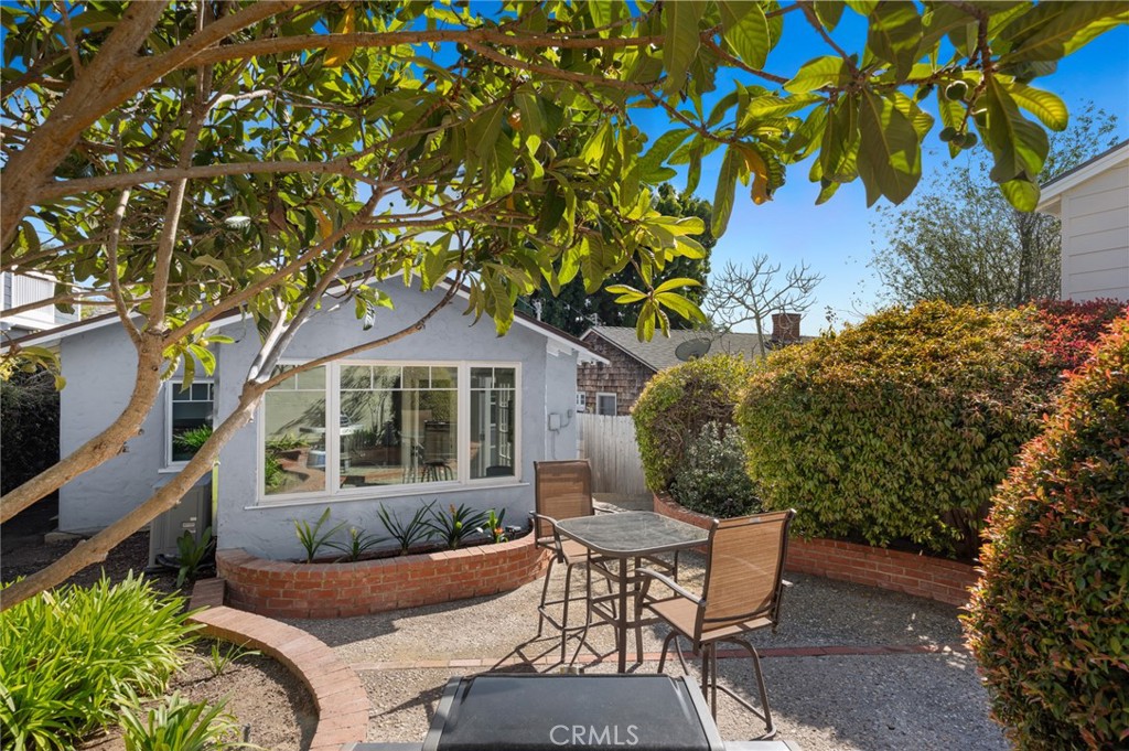 660 Anita Street