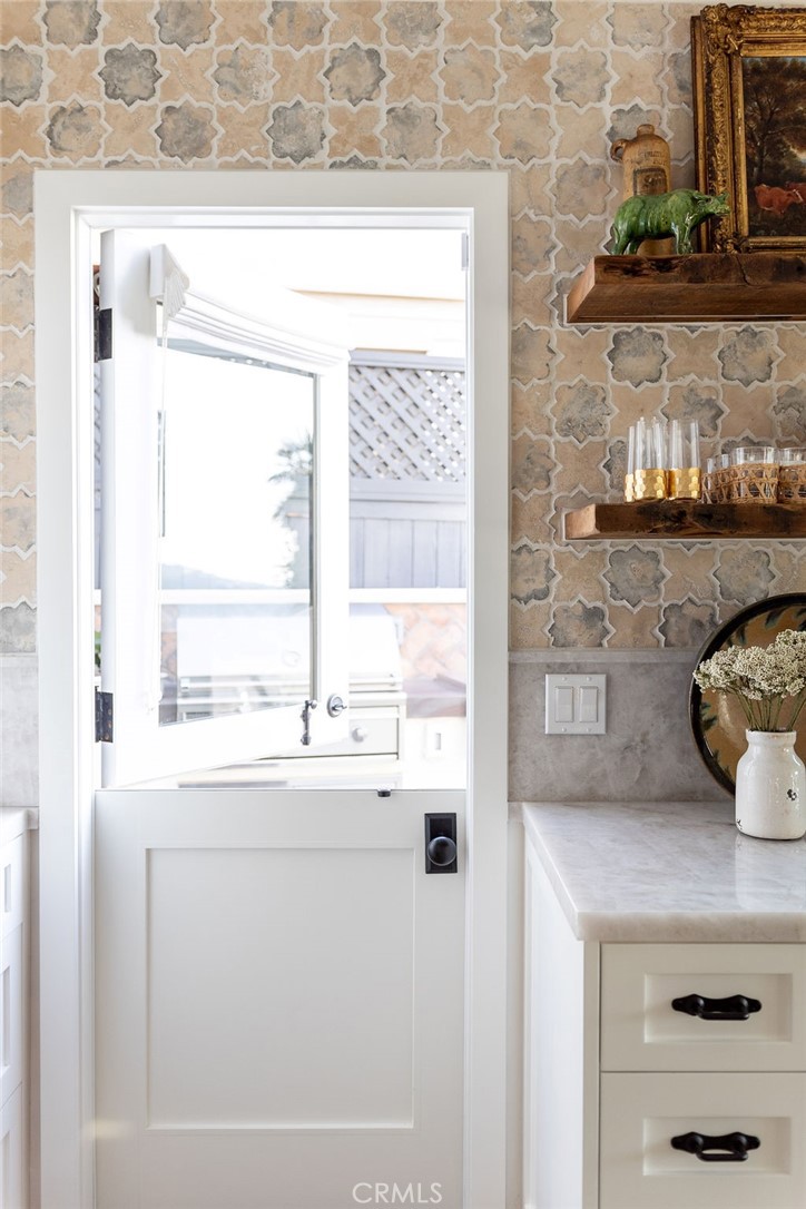 680 Temple Hills Drive