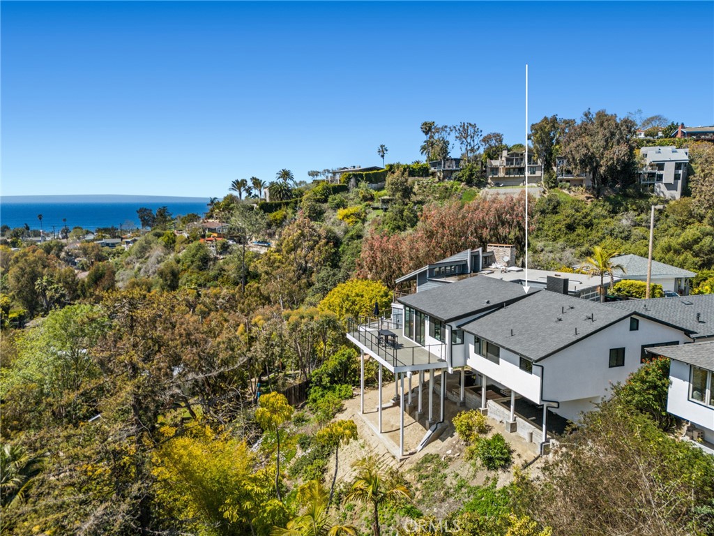 990 Meadowlark Drive