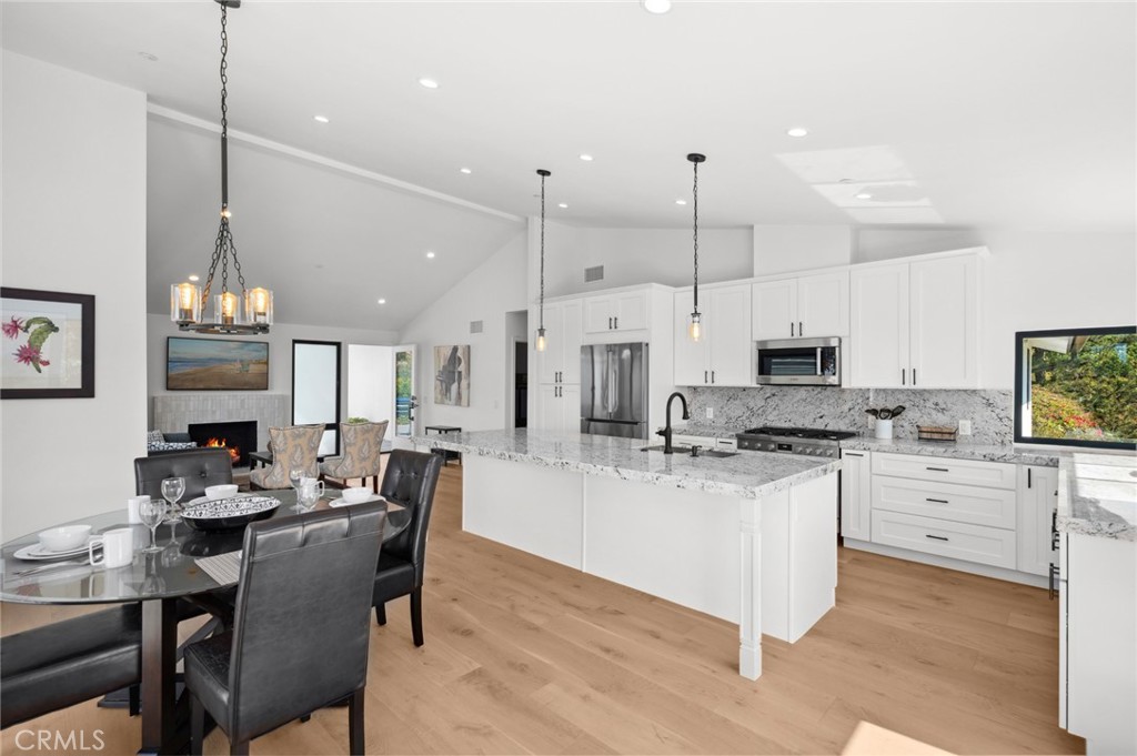 990 Meadowlark Drive