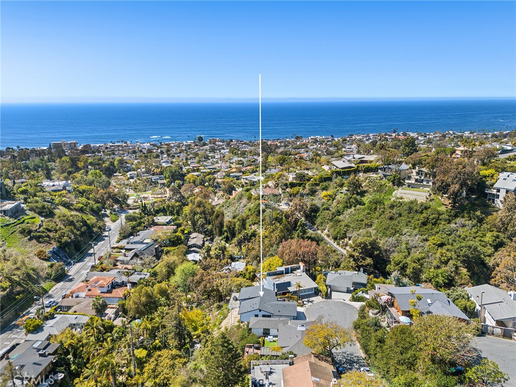 990 Meadowlark Drive