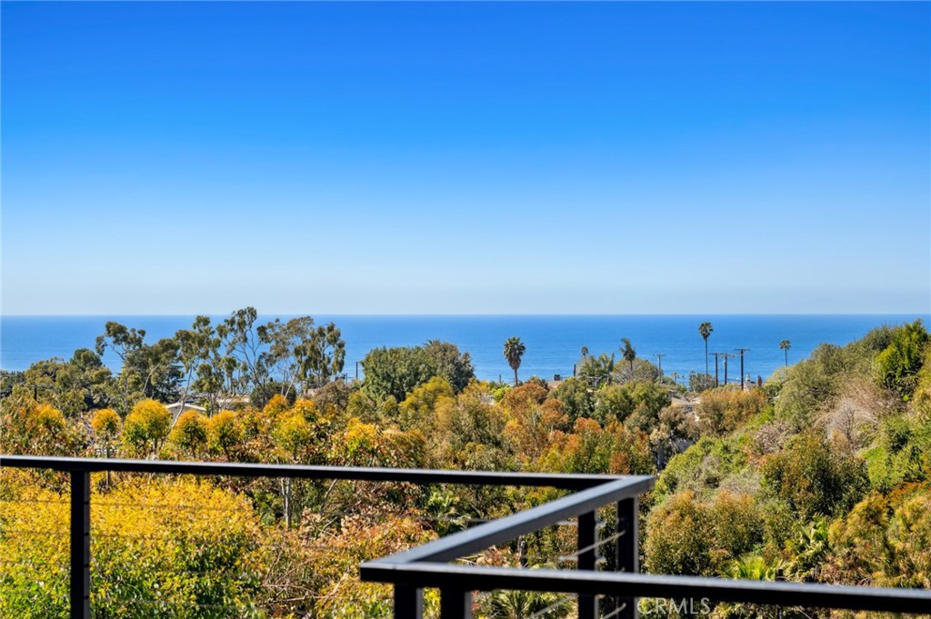 990 Meadowlark Drive