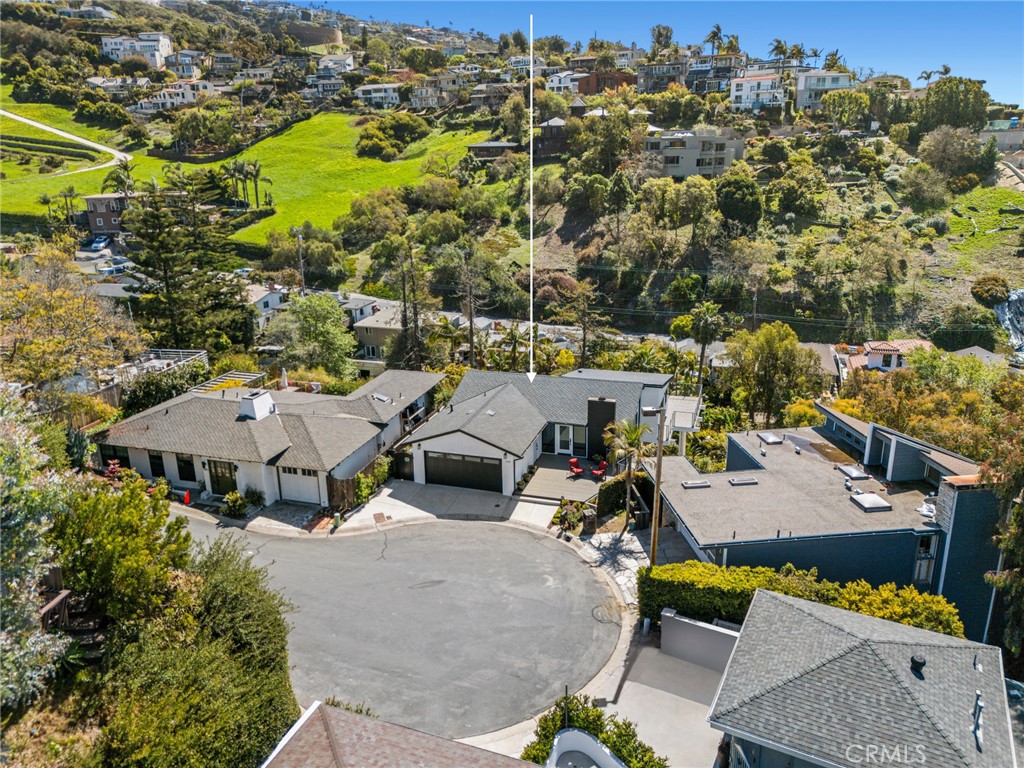 990 Meadowlark Drive